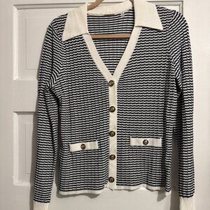 Tahari Cardigan size small
